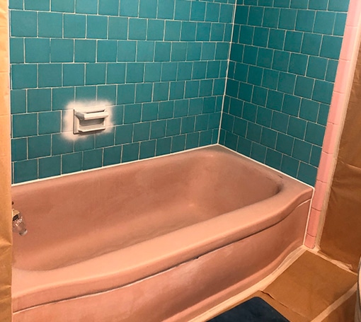 Bathtub Refinishing in Cypress TX before