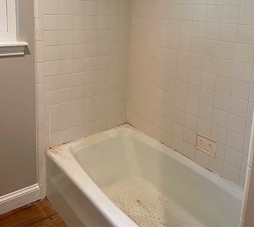 Bathtub Refinishing in Spring TX before